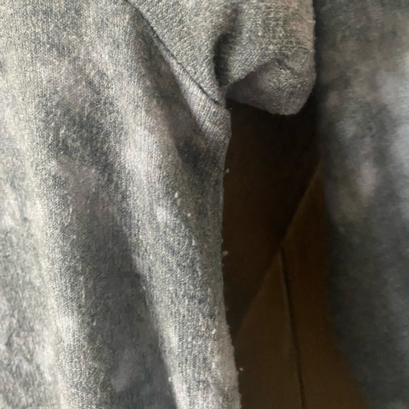 TORRID✨Plush Long Sleeve Top - Picture 7 of 11